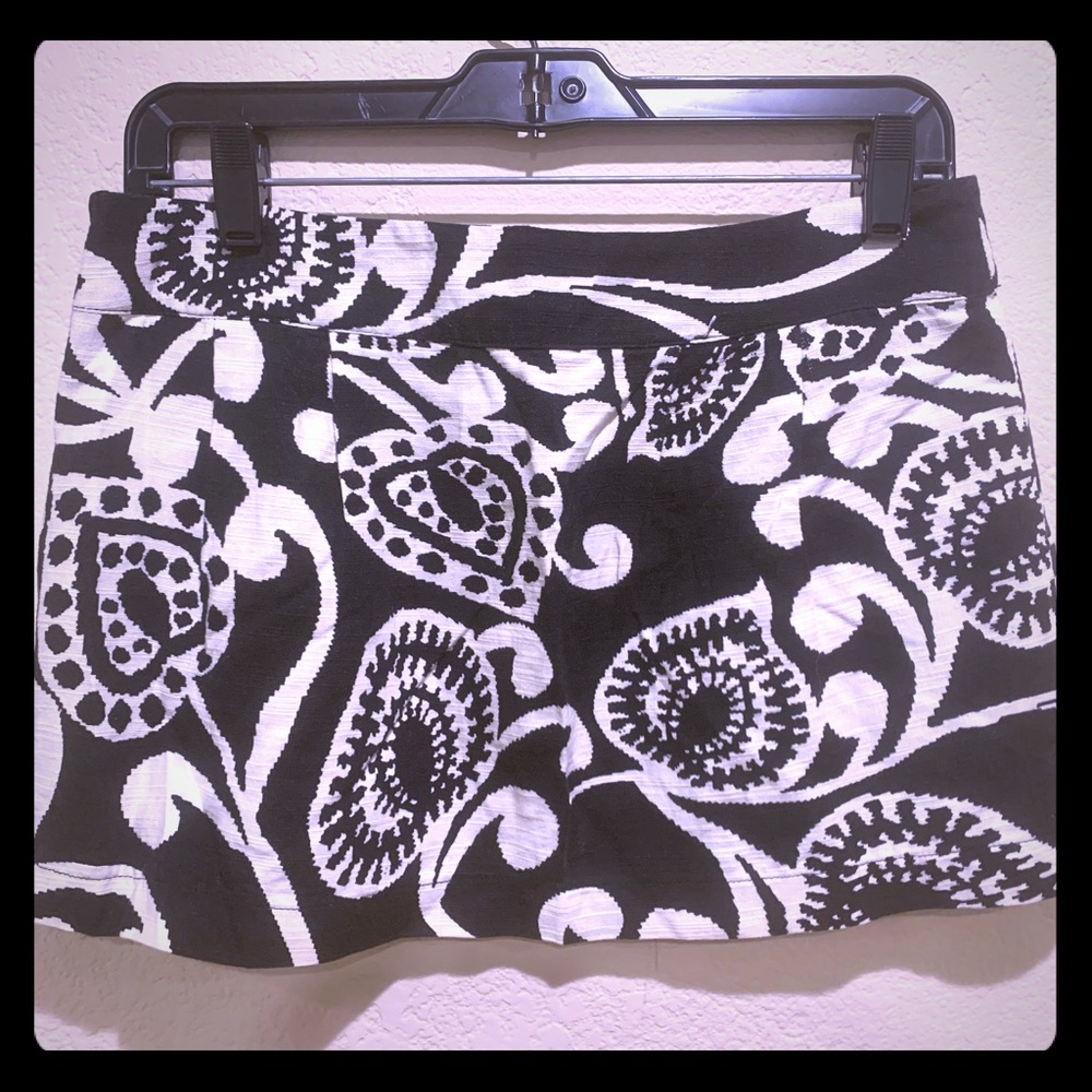 Twenty One brand linen Mini skirt size Medium.